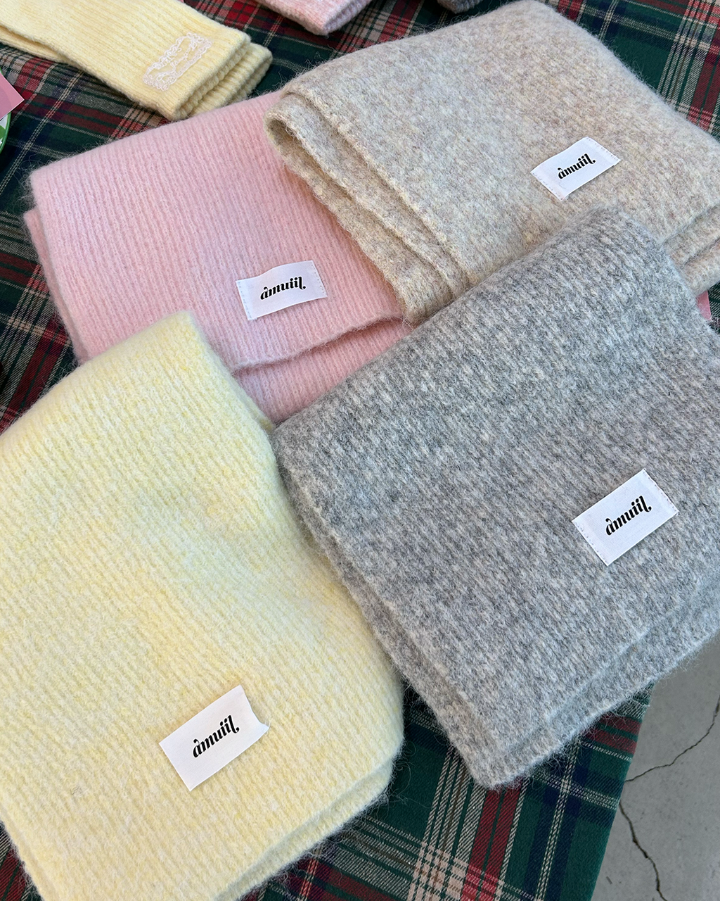 小物 NULLUS WOOLEN MUFFLER Creamy Knit muffler