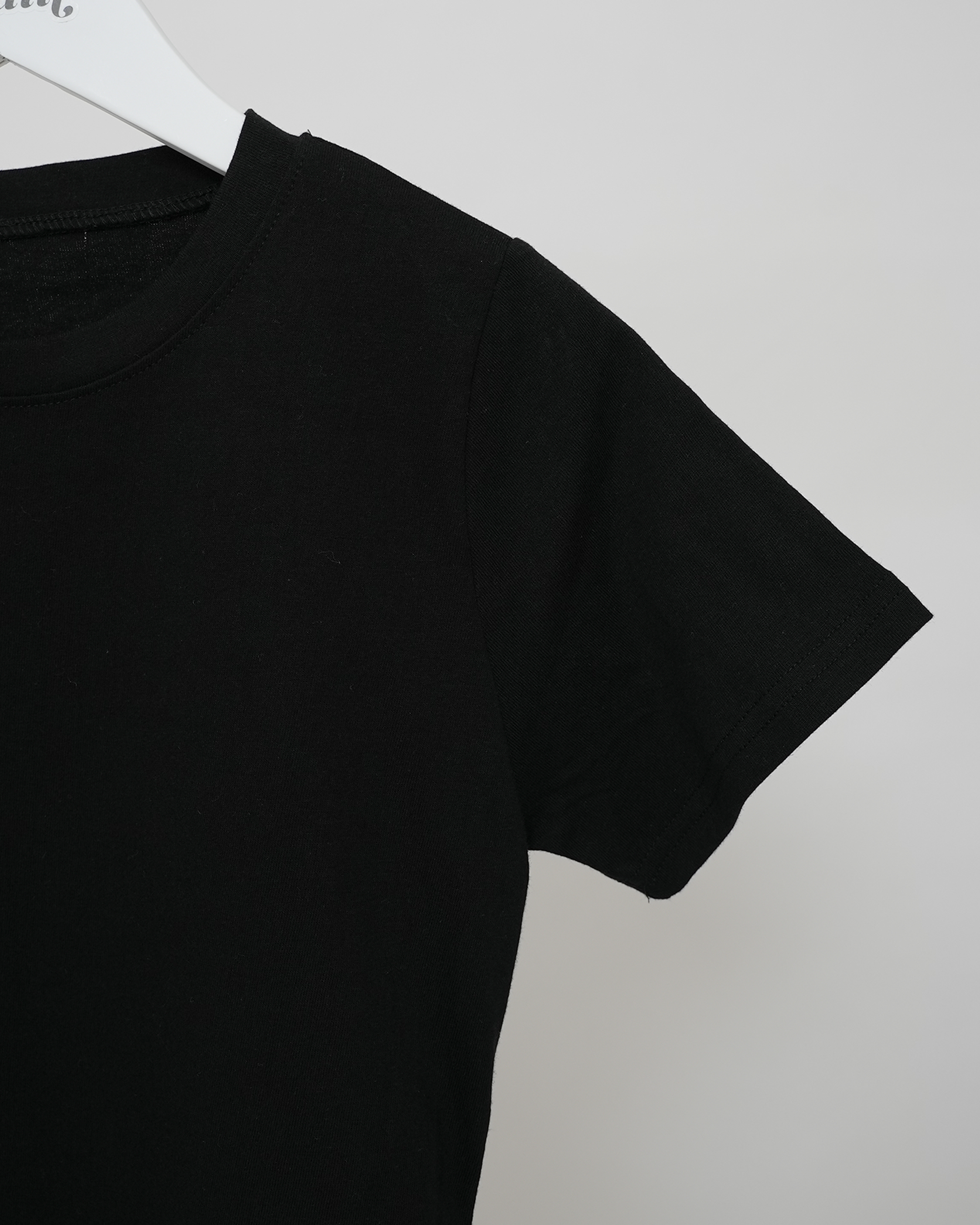 Ribbon Accent T-Shirt【即納】