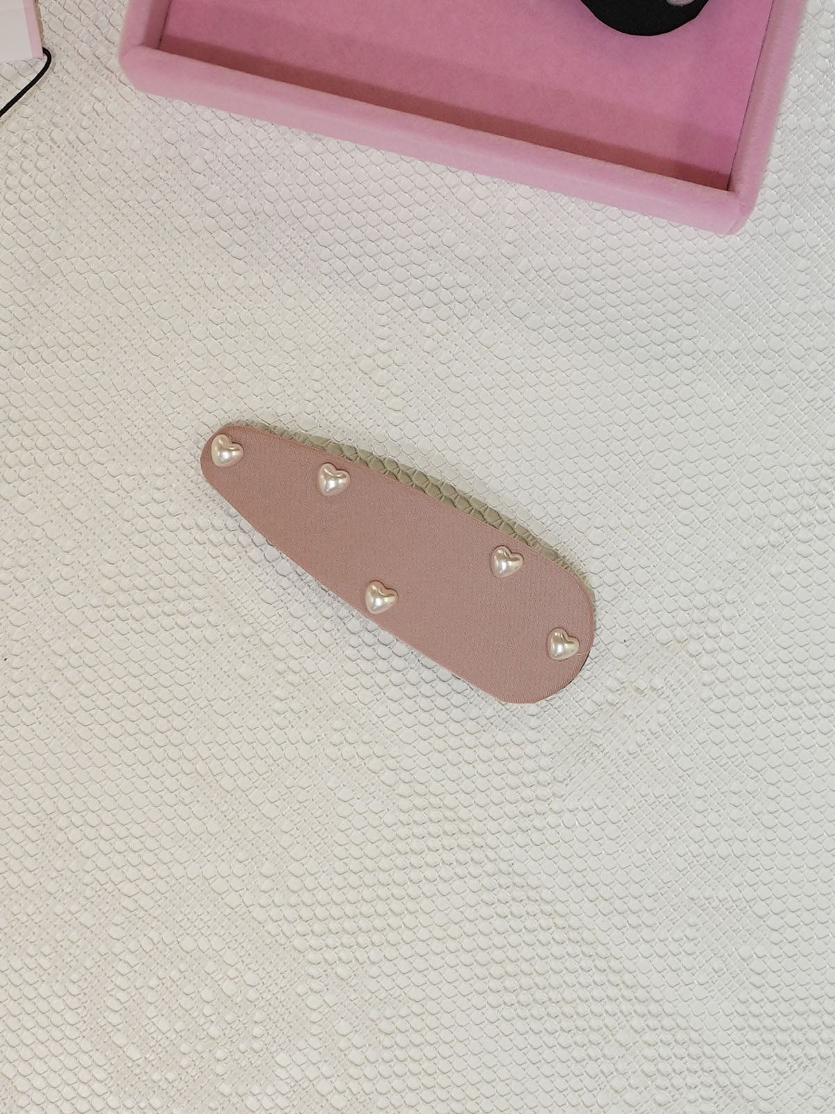 Pearl hair clip