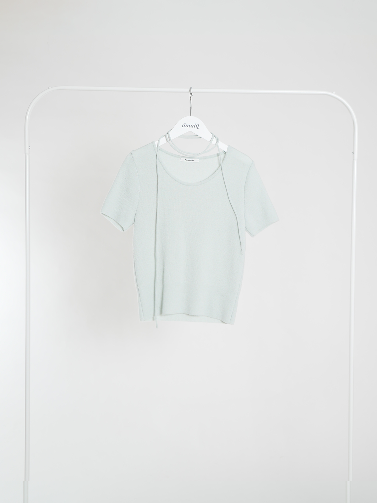 Short Sleeve Knit with Neck ribbon