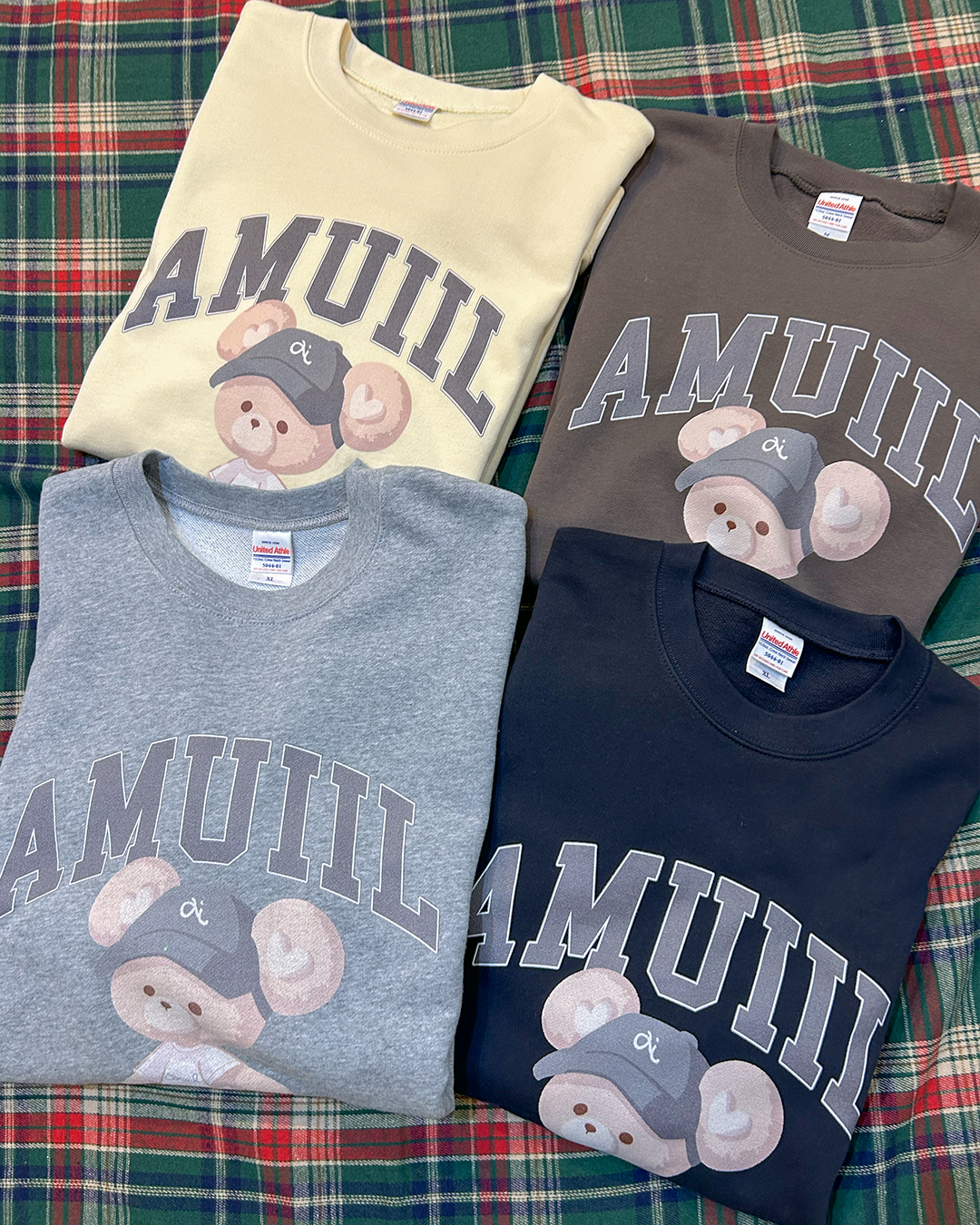amuiil College Bear Sweat
