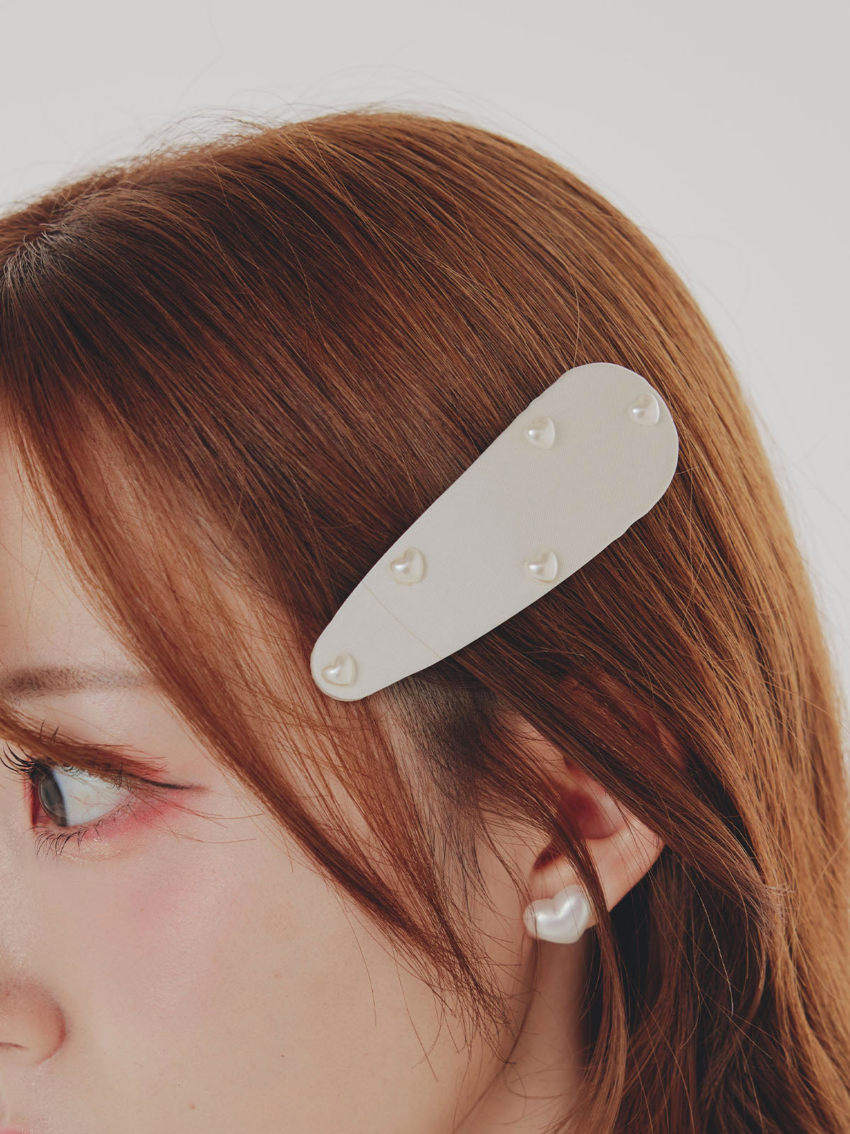 Pearl hair clip