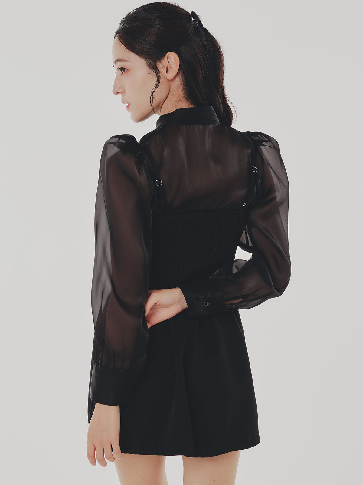 週末値下げ美品！bow.aツイルトップス Bow tie Blouse